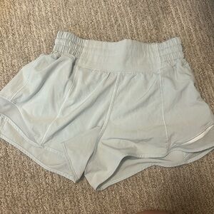 Lululemon blue hotty hots size 2 length 2.5”